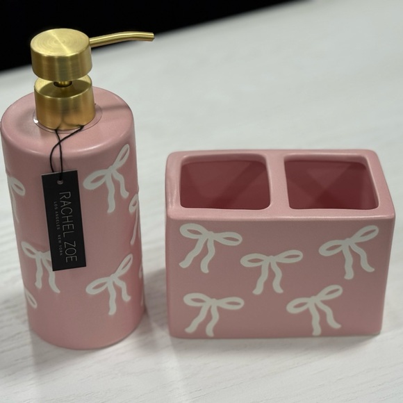 - Rachel Zoe Pink Bath Accessory Set - Picture 1 of 4